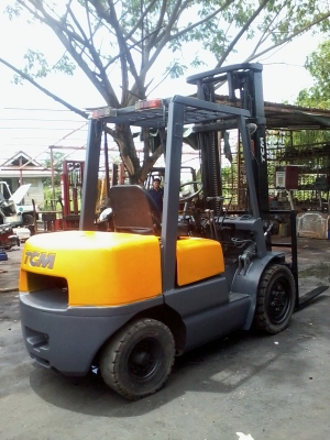ขายรถยกโฟล์คลิฟท์TCM FD30Z5