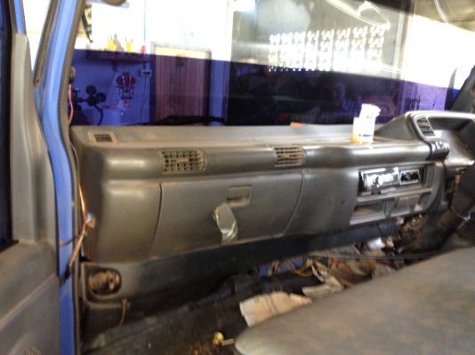 ISUZU NPR  130 แรงม้า