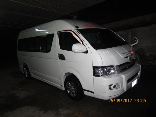 รถตู้NGVสภาพดีพร้อมคอมพิวเตอร์เสกิร์ตรอบคัน สีเดิม ๆ