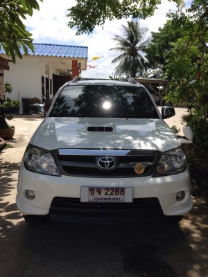 ฟอร์จูนเนอร์3000TRD V ออโต้ 4WD ตัวtop สุด ปี07