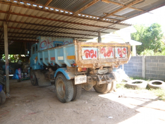 ขายรถหกล้อดั้ม