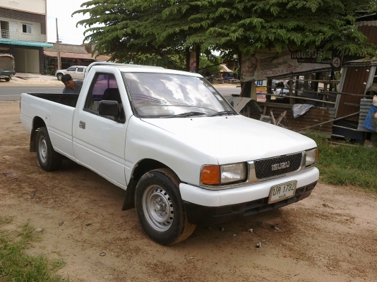 อีซูซเดิมสวย ขายถูก พร้อมใช้