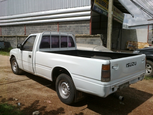 อีซูซเดิมสวย ขายถูก พร้อมใช้ อีซูซเดิมสวย ขายถูก พร้อมใช้