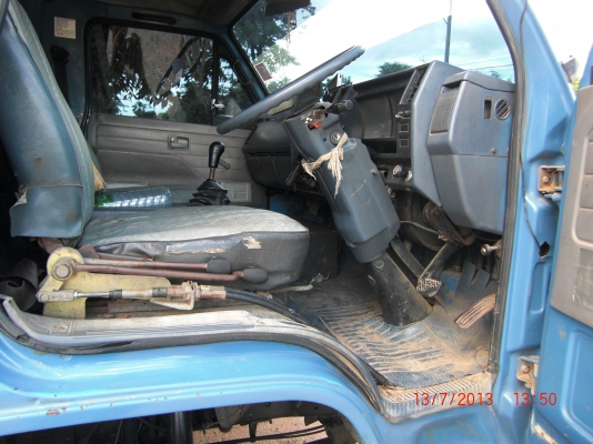 ขายรถISUZU 115แรง หน้าF หลังF แอร์เพาวเวอร์ คอนโซนครบ รถห้างแท้