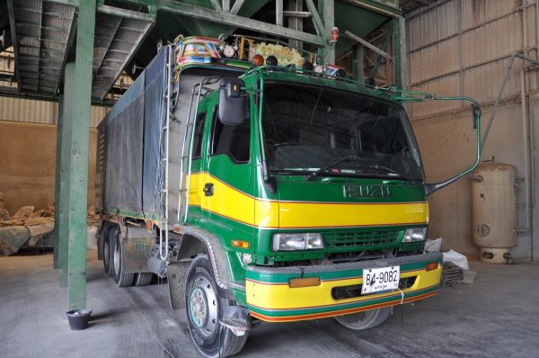 ขายสิบล้อดั้มพ์พร้อมใช้งาน ISUZU (เจ้าของขายเอง)