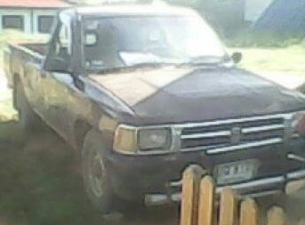 TOYOTA HILUX MIGHTY-X 2.5 MT ปี 36 รถบ้านเดืมๆสีสันบางดีพร้อมใช้งานได้เลย เครื่องแห้งแรงดี ภายในห้องเก๋งสะอาดสวย กระบะไม่มีผุ ช่วงล่างแน่นคัชซีสวยเดิมๆไม่มีแตกไม่มีดาม ยางสภาพดี 4 เส้นประมาณ 60\% พร้อมใช้งานได้เลย เอกสารเล่มทะเบียนครบพร้อมโอน ราคาต่อรองได้