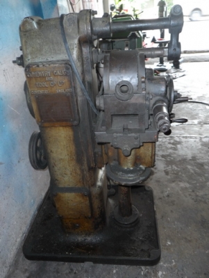 ขายครับขายเครื่องลิ่งเพลานอน พร้อมหัวแบ่งกัดเฟือง 39000 บาท