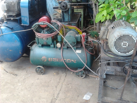 ปัมลม HITACHI 85ลิตร