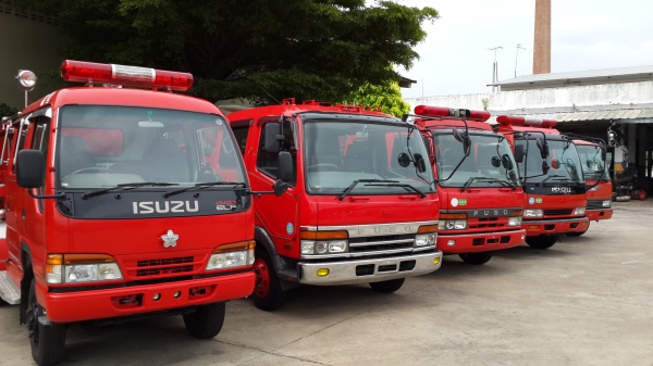 รถดับเพลิง 6 ล้อ HINO ISUZU FUSO