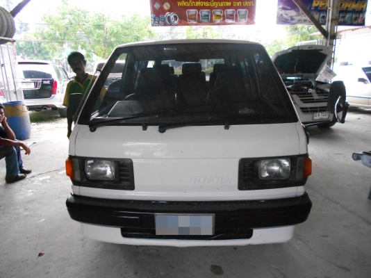 ร้อนเงินขายรถตู้130,000บาทเครื่อง2200เทอร์โบ สภาพสวยนะคร้าบบบรถหายากเครื่องรุ่นนี้หายาก