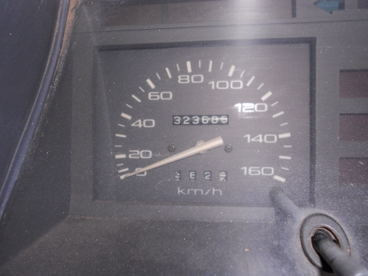 ร้อนเงินขายรถตู้130,000บาทเครื่อง2200เทอร์โบ สภาพสวยนะคร้าบบบรถหายากเครื่องรุ่นนี้หายาก