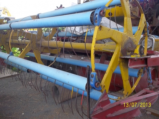 ขายรถเกี่ยว ศักดิ์พัฒนา   เครื่อง 220แรง  มิตซูบิชิ