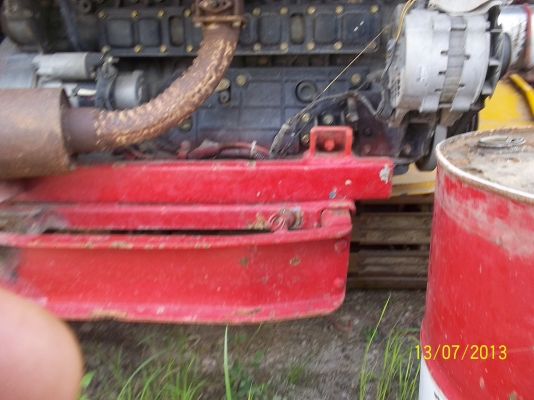 ขายรถเกี่ยว ศักดิ์พัฒนา   เครื่อง 220แรง  มิตซูบิชิ