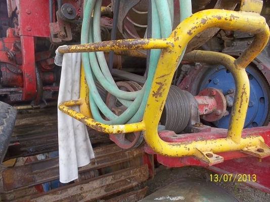 ขายรถเกี่ยว ศักดิ์พัฒนา   เครื่อง 220แรง  มิตซูบิชิ