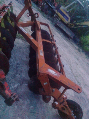 ขายรถไถ คูโบต้า M7040 สภาพเดิมๆพร้อมอุปกรณ์