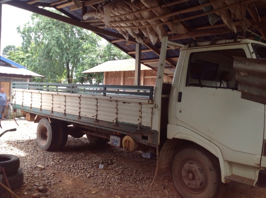 Hino Km779 เครื่อง117 wo4d กะบะยาว 5.5 เมตร หัวเดิมบาง มัดจำแล้วครับโดยคุณพงพัน กทม. 10000 บาท ขอบคุณที่ให้การอุดหนุนครับ Hino Km779 เครื่อง117 wo4d กะบะยาว 5.5 เมตร หัวเดิมบาง มัดจำแล้วครับโดยคุณพงพัน กทม. 10000 บาท ขอบคุณที่ให้การอุดหนุนครับ