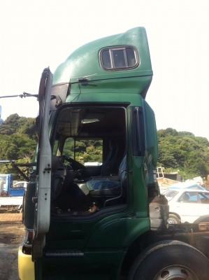 หัวเก๋ง profia ตอนเดียว พร้อมที่นอนบนหลังคา รุ่นพิเศษ จากนอก หัวเก๋ง profia ตอนเดียว พร้อมที่นอนบนหลังคา รุ่นพิเศษ จากนอก