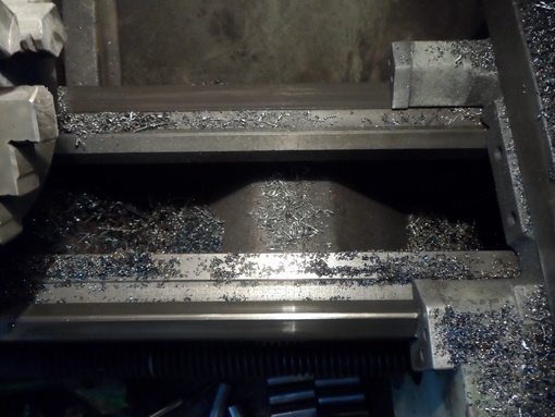 ขายครับขาย เครื่องกลึง บาวกาเลีย 5 ฟุต 75000 บาท ขายครับขาย เครื่องกลึง บาวกาเลีย 5 ฟุต 75000 บาท