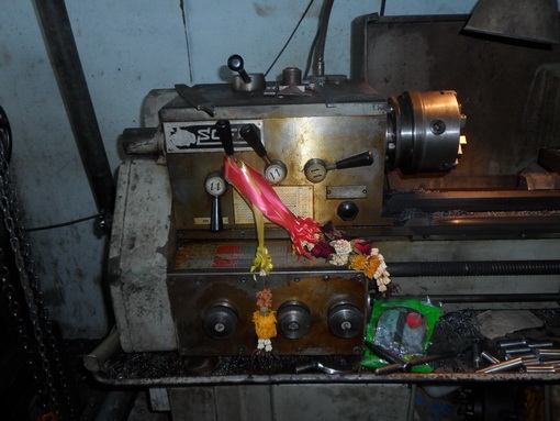 ขายครับขาย เครื่องกลึง บาวกาเลีย 5 ฟุต 75000 บาท