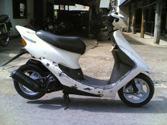 ขาย Honda DioZx af34 เครื่องสมบูรณ์สตาร์ติดง่ายระบบไฟออกหมดดิสหน้ารถพร้อมใช้งานเอกสารอินวอย ขาย 9900 บาท