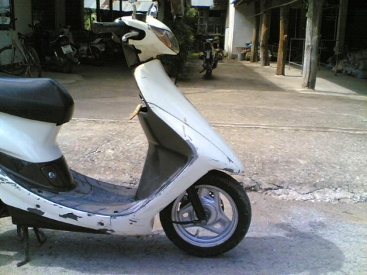 ขาย Honda DioZx af34 เครื่องสมบูรณ์สตาร์ติดง่ายระบบไฟออกหมดดิสหน้ารถพร้อมใช้งานเอกสารอินวอย ขาย 9900 บาท