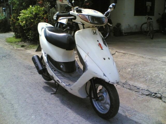 ขาย Honda DioZx af34 เครื่องสมบูรณ์สตาร์ติดง่ายระบบไฟออกหมดดิสหน้ารถพร้อมใช้งานเอกสารอินวอย ขาย 9900 บาท