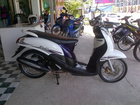 ด่วน!ยามาฮ่าฟีโน่ เกย์น้ำมันแยก รถใช้น้อย3พันกว่าโล ปี55 รถเครื่องเดิมแน่นๆ พร้อมใช้ ทะเบียน+เอกสารโอน ภาษีไม่หมด 088-2197709