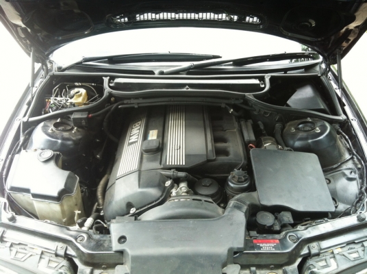 ขาย BMW 320i สภาพสวย วิ่งน้อย