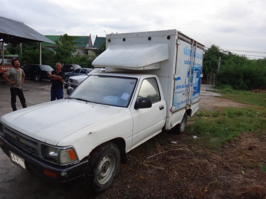 ขายตู้ ใส่สินค้า รถกระบะ 9500 บาท