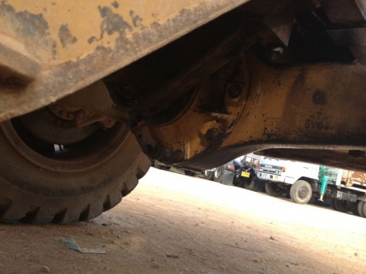 รถตัก CAT 916  4 สูบ มีเทอร์โบ  สนใจติดต่อ  081 - 6079515