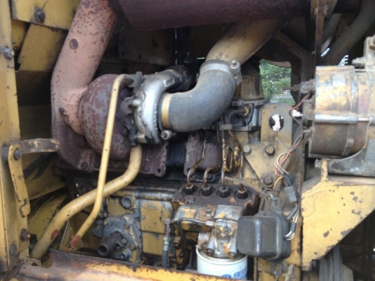 รถตัก CAT 916  4 สูบ มีเทอร์โบ  สนใจติดต่อ  081 - 6079515