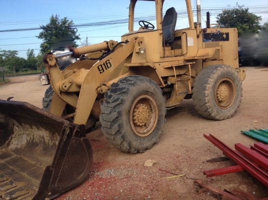 รถตัก CAT 916  4 สูบ มีเทอร์โบ  สนใจติดต่อ  081 - 6079515