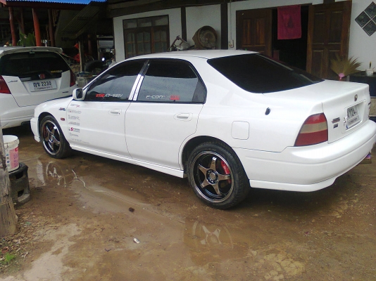 ขายรถเก่ง ฮอลด้าแอคครอดปี95สวยพร้อมใช้ แอร์เย็น