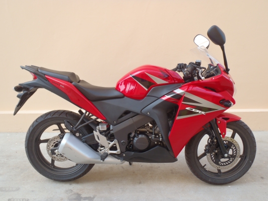 ขาย cbr150i วิ่งไปแค่ 310 โล สภาพมือ 1 ใหม่มาก ราคาไม่แพง จ.นนทบุรี
