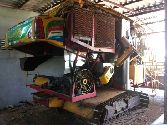 ขายรถเกี่ยวข้าว เกษตรพัฒนา รุ่นหนุ่มไวไฟใหม่ล้าสุด ปี54