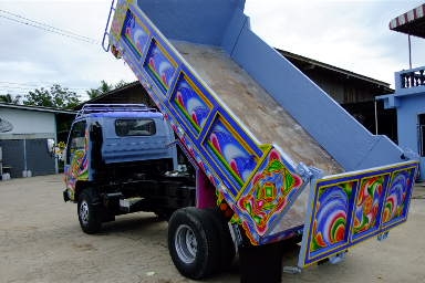 ขายหกล้อดั้มสวยมาก อีสุสุ NPR 120 แรง หน้า รถห้างไทยแท้ ปี 40 เอกสานพร้อมโอน เครื่องดี คัชซีสวยมาก ยางใหม่ อยากได้รถพร้อมใช้จบครับ