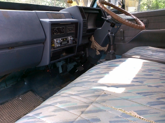 ขาย  6 ล้อ  อีซูสุ  115  ยาง  825  เกียร์สั้น