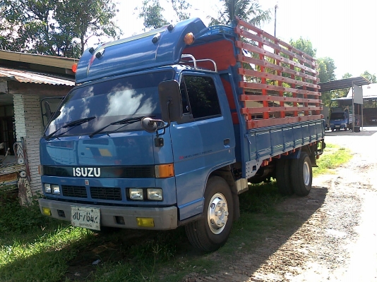 ขาย  6 ล้อ  อีซูสุ  115  ยาง  825  เกียร์สั้น