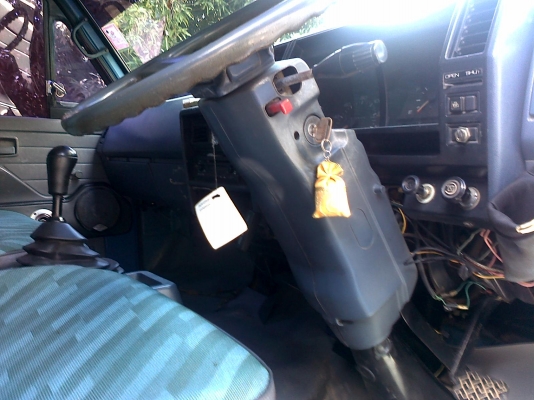 ขาย  6 ล้อ  อีซูสุ  115  ยาง  825  เกียร์สั้น