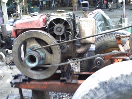 รถไถกำเลี้ยว 3 เกียร์ เครื่องมิซซู ทำสีมาใหม่แล้ว