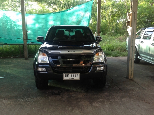 ขายรถ 4 ประตู isuzu D-max Hilander 3.0  เกียร์ธรรมดา