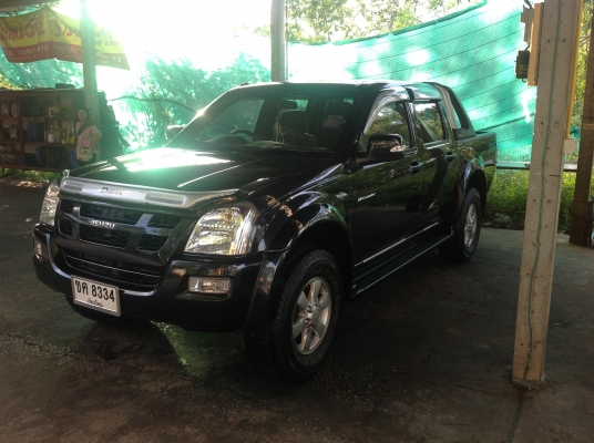 ขายรถ 4 ประตู isuzu D-max Hilander 3.0  เกียร์ธรรมดา