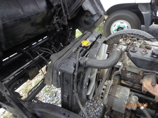 ISUZU NPR 59L รถประกอบ เครื่อง 115 แรงม้า 4BD1 พวงมาลัยพาวเวอร์ เกียร์สั้น(มีเกียร์พิเศษlo-hi) กระบะคาร์โก้ คอกแป๊ปน้ำ ยาว 4.30 ม. สภาพเดิมๆ พร้อมใช้ ทะเบียนพร้อมโอน