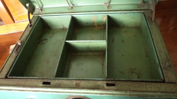 กล่องเก่าของ TOKYO JAPAN กล่องเก่าของ TOKYO JAPAN