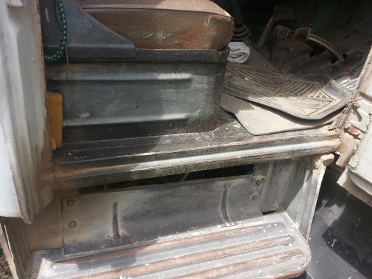 ISUZU 6 ล้อดั้ม ISUZU 6 ล้อดั้ม