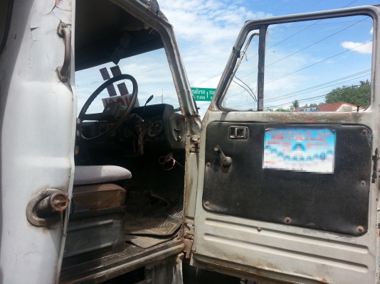 ISUZU 6 ล้อดั้ม ISUZU 6 ล้อดั้ม