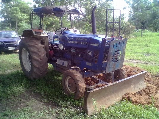 ขายด่วน  รถไถฟร์อด  6610