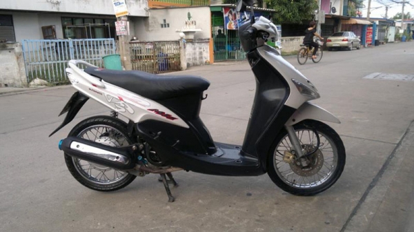 MIO 115CC ปี 49 เดิมๆมือเดียว 13500 บาท