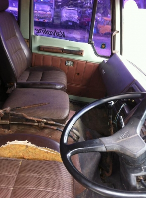 Hino รุ่น KR 300 6 สูบ 150 แรงม้า 2 เพลา ใช่งานได้ เจ้าของขายเอง