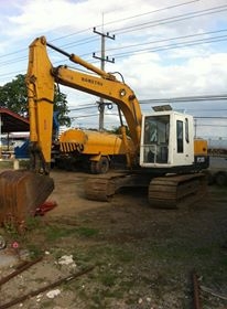 รถแบคโฮ  KOMATSU  PC 100 รุ่น 3